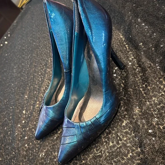 Metallic Blue (INC) color shift (Maurices) and gold (Michel Kors) Heels size 8 - Picture 7 of 11